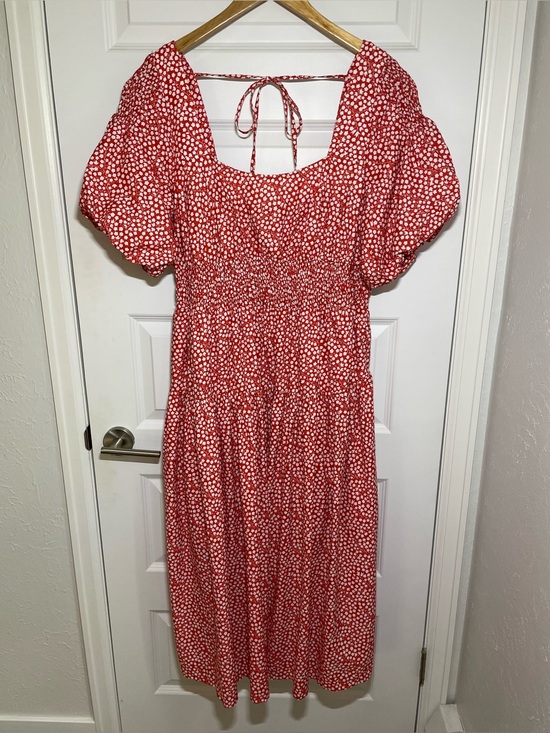 Anthropologie Dresses & Skirts - Anthropologie Red Ditsy Midi Dress 1X Plus Sz Floral Smocked Puff Sleeves Pocket